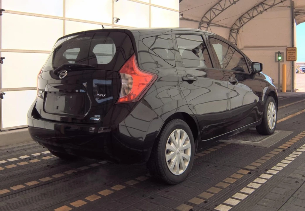 2016 Nissan Versa - Image 5 of 12