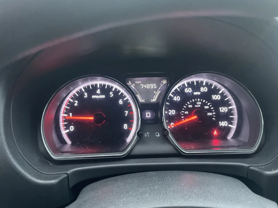 2016 Nissan Versa - Image 12 of 15