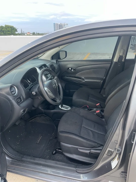 2016 Nissan Versa - Image 11 of 15