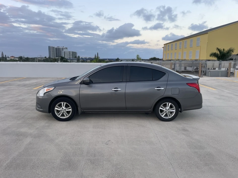 2016 Nissan Versa - Image 4 of 15