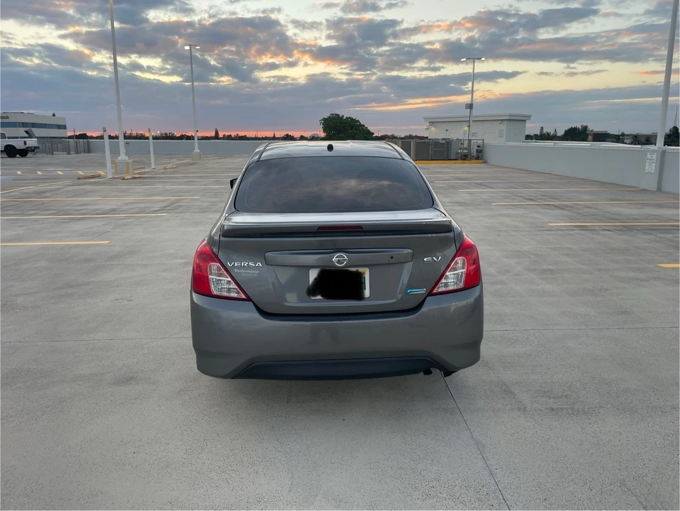 2016 Nissan Versa - Image 7 of 15