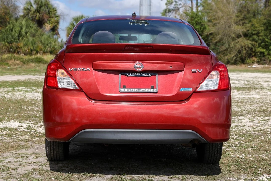 2016 Nissan Versa - Image 7 of 12