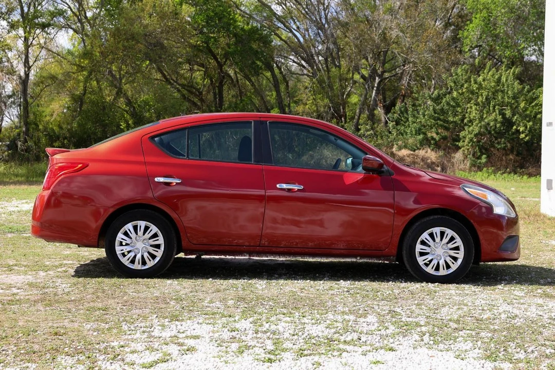 2016 Nissan Versa - Image 13 of 21