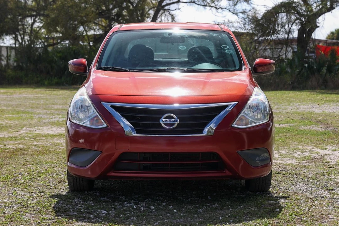 2016 Nissan Versa - Image 17 of 21