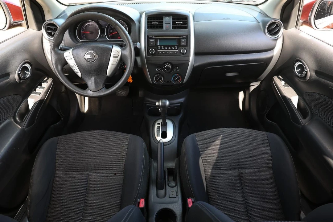 2016 Nissan Versa - Image 2 of 21