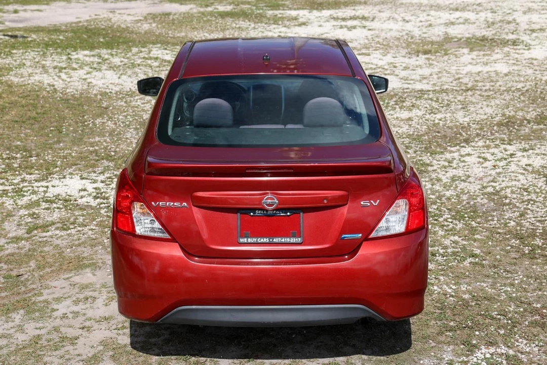2016 Nissan Versa - Image 9 of 21