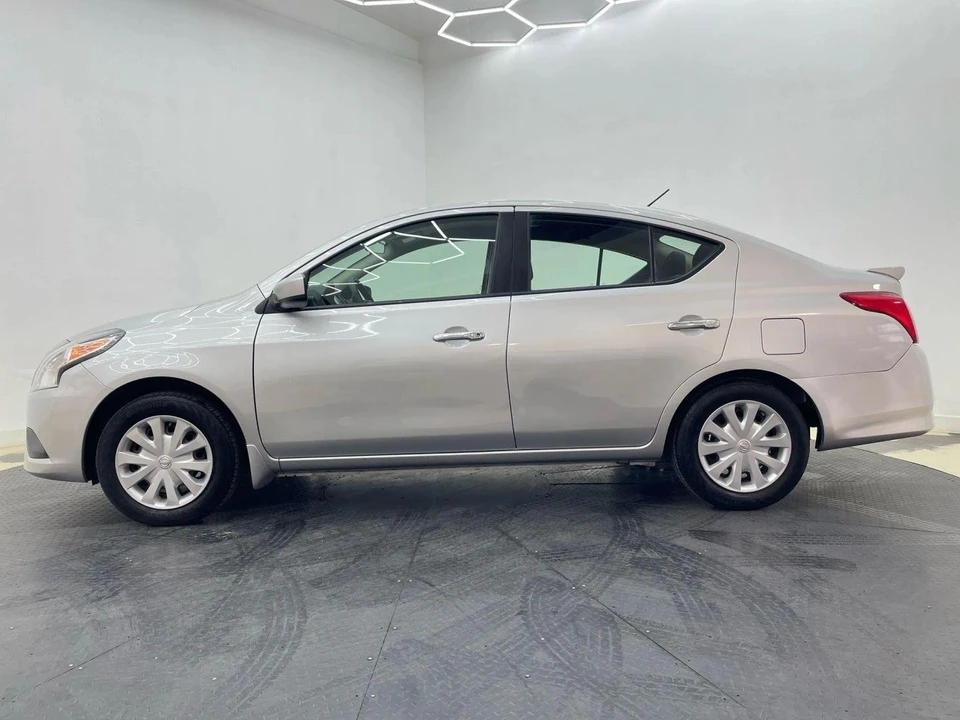 2016 Nissan Versa - Image 7 of 21