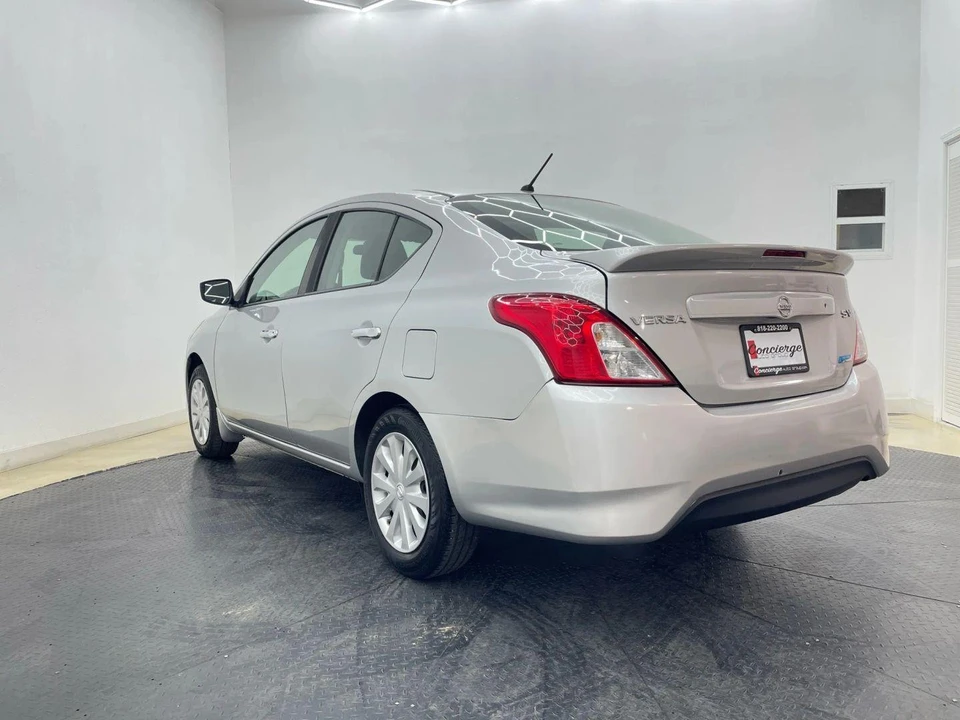 2016 Nissan Versa - Image 6 of 21