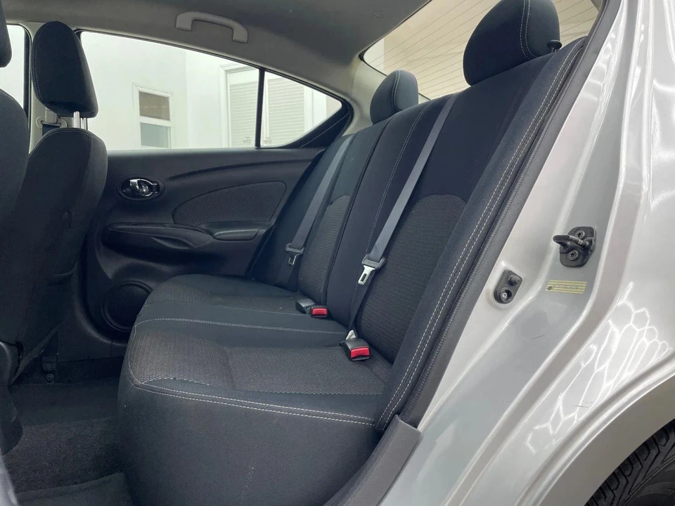 2016 Nissan Versa - Image 14 of 21