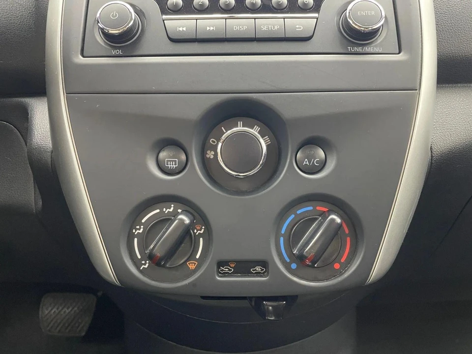 2016 Nissan Versa - Image 20 of 21