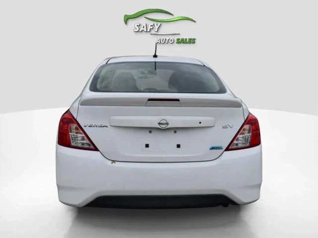 2016 Nissan Versa - Image 5 of 21
