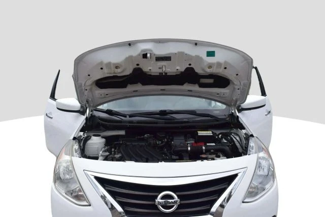 2016 Nissan Versa - Image 15 of 21