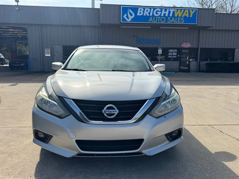 2016 Nissan Altima 5th Gen - Image 4 of 13