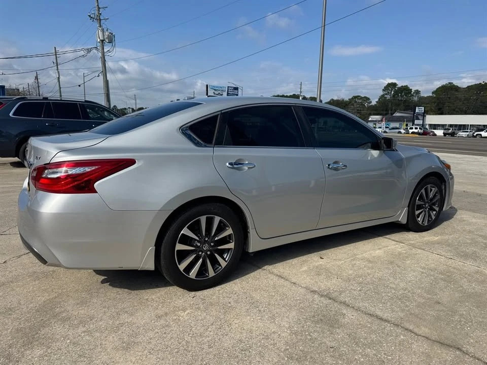 2016 Nissan Altima 5th Gen - Image 5 of 13