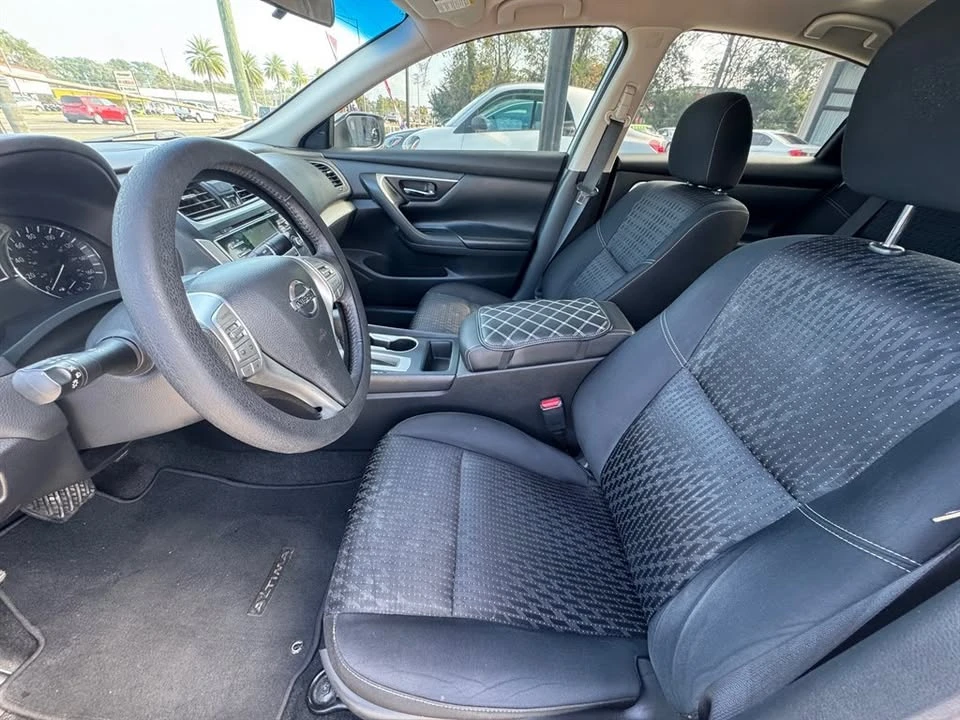 2016 Nissan Altima 5th Gen - Image 11 of 13