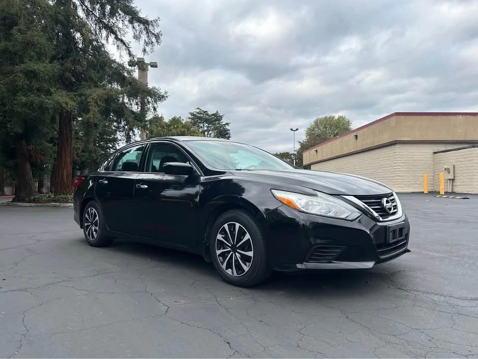 2016 Nissan Altima 5th Gen - Image 3 of 15