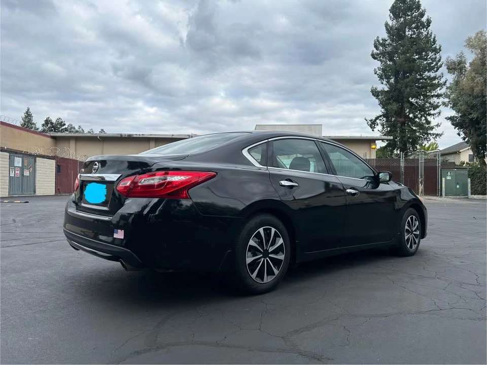 2016 Nissan Altima 5th Gen - Image 4 of 15