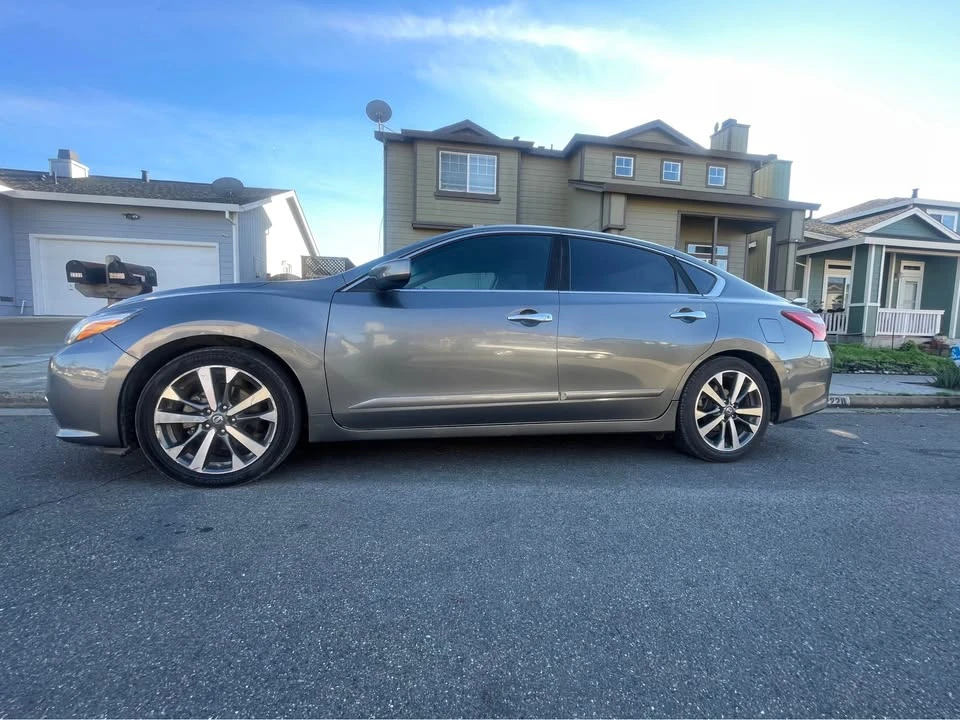 2016 Nissan Altima 5th Gen - Image 4 of 9