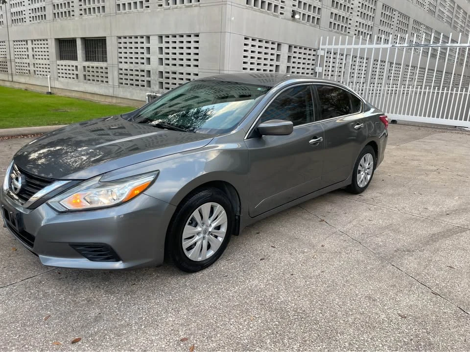 2016 Nissan Altima 5th Gen - Image 2 of 20