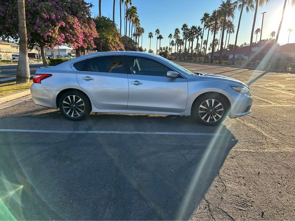 2016 Nissan Altima 5th Gen - Image 4 of 11