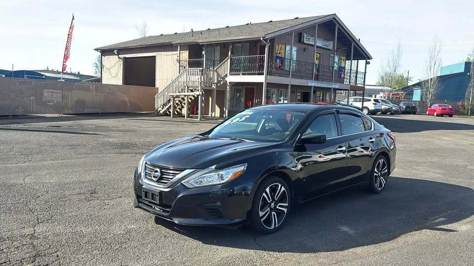 2016 Nissan Altima 5th Gen - Image 3 of 11