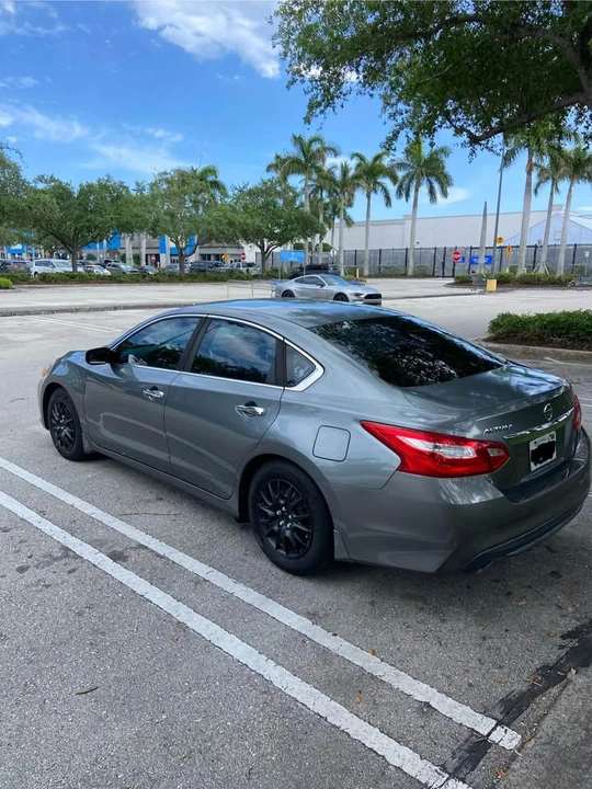 2016 Nissan Altima 5th Gen - Image 4 of 10