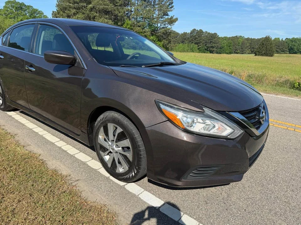 2016 Nissan Altima 5th Gen - Image 5 of 16