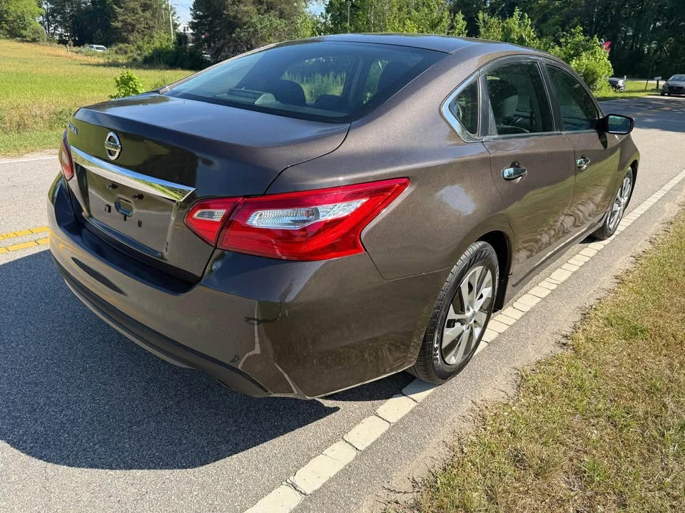 2016 Nissan Altima 5th Gen - Image 13 of 16