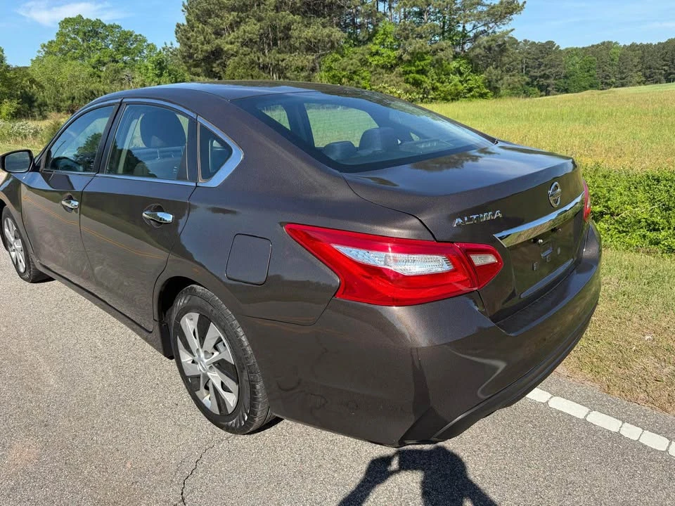 2016 Nissan Altima 5th Gen - Image 11 of 16