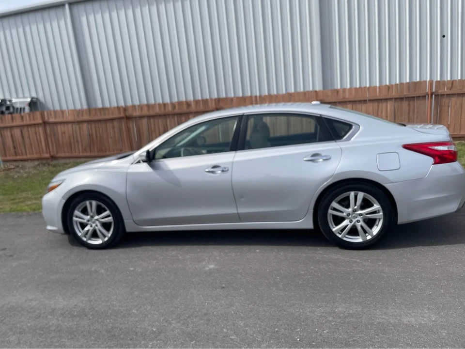2016 Nissan Altima 5th Gen - Image 6 of 15