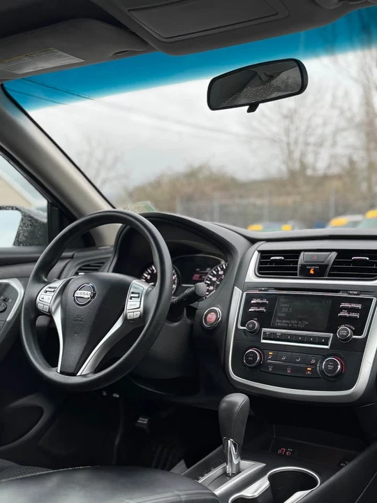 2016 Nissan Altima 5th Gen - Image 5 of 18