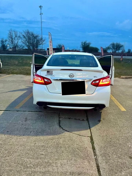 2016 Nissan Altima 5th Gen - Image 3 of 7