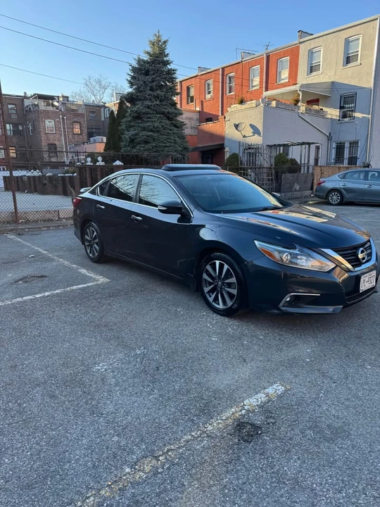 2016 Nissan Altima 5th Gen - Image 2 of 13