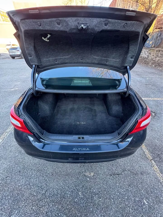 2016 Nissan Altima 5th Gen - Image 10 of 13