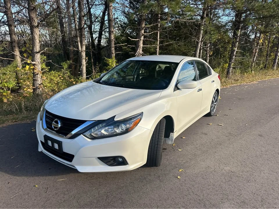 2016 Nissan Altima 5th Gen - Image 2 of 14