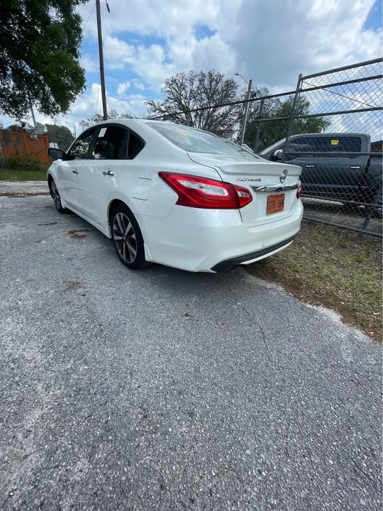 2016 Nissan Altima 5th Gen - Image 2 of 7