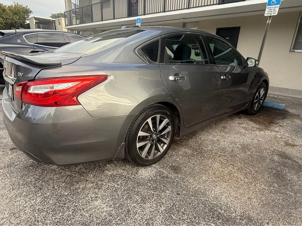 2016 Nissan Altima 5th Gen - Image 5 of 9