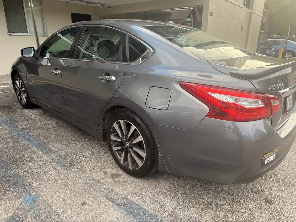 2016 Nissan Altima 5th Gen - Image 4 of 9