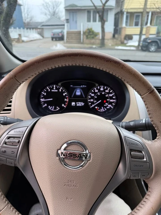 2016 Nissan Altima 5th Gen - Image 15 of 17