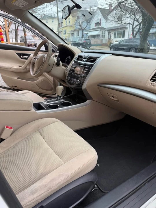2016 Nissan Altima 5th Gen - Image 12 of 17