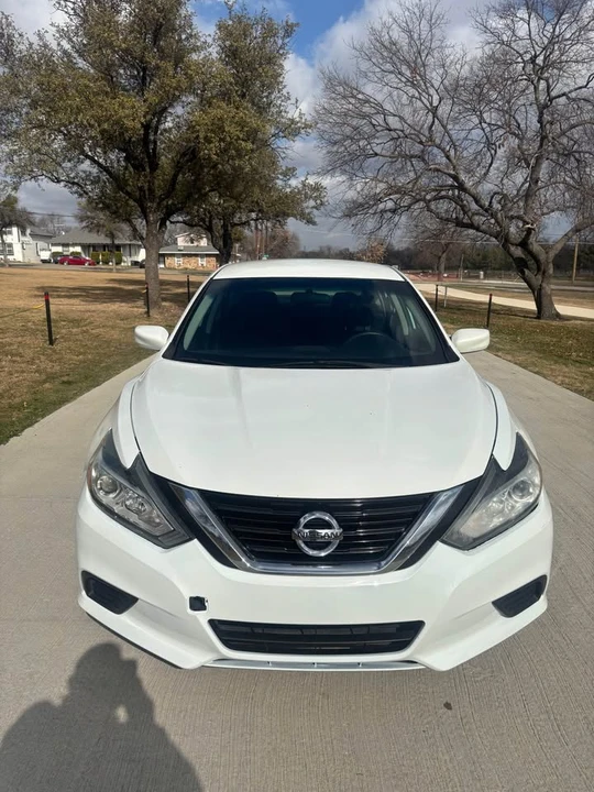 2016 Nissan Altima 5th Gen - Image 3 of 11