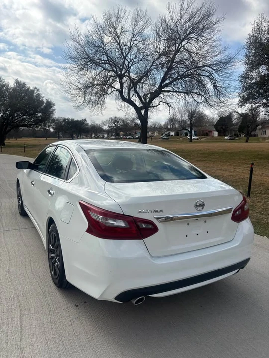 2016 Nissan Altima 5th Gen - Image 10 of 11