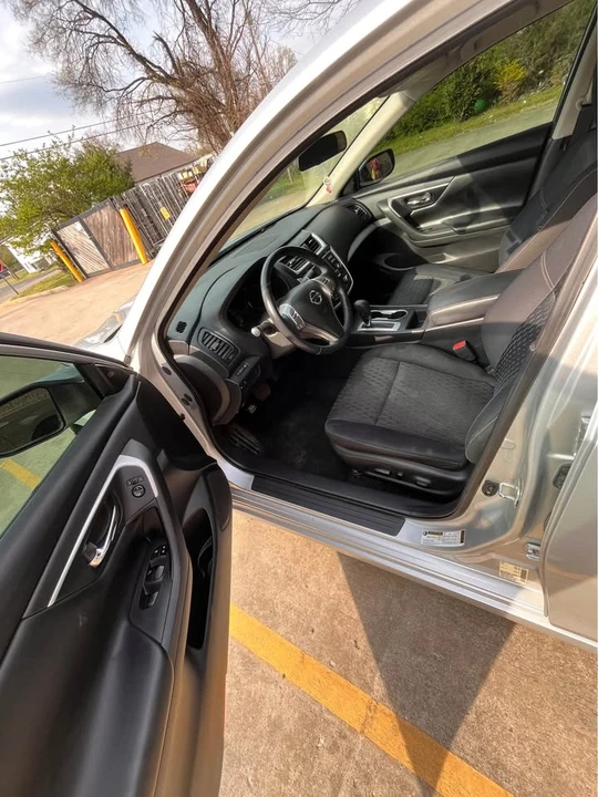 2016 Nissan Altima 5th Gen - Image 5 of 11