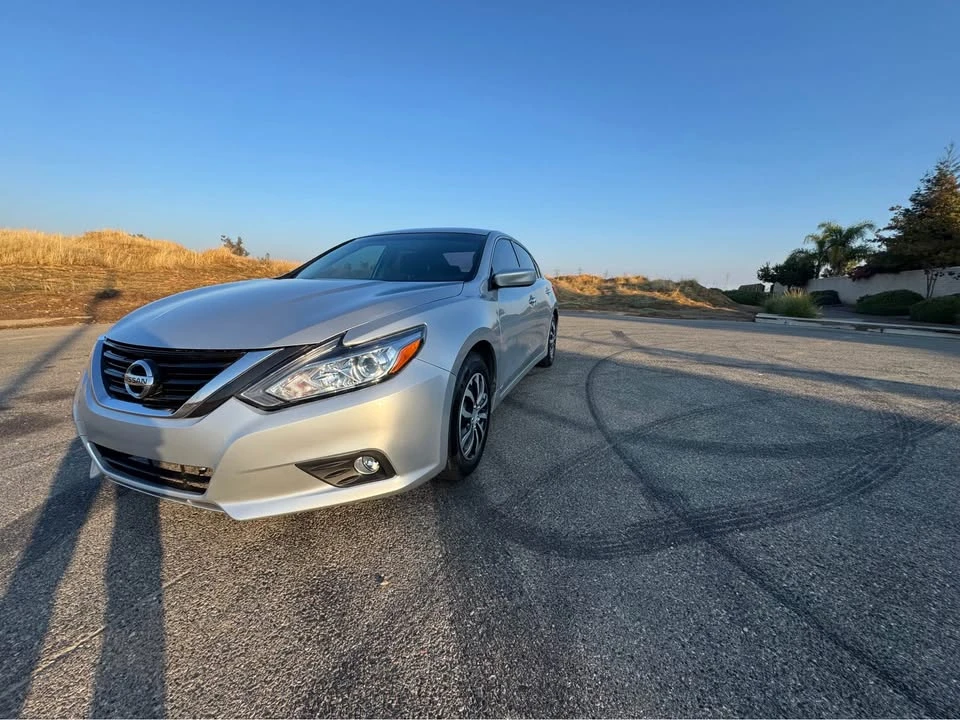 2016 Nissan Altima 5th Gen - Image 4 of 8
