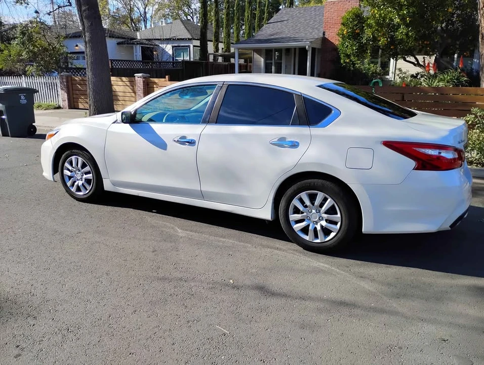 2016 Nissan Altima 5th Gen - Image 3 of 9