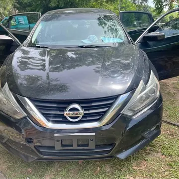 2016 Nissan Altima SR