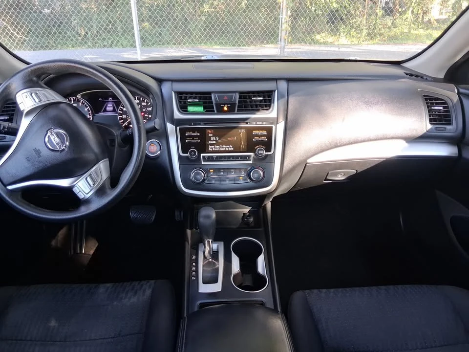 2016 Nissan Altima 5th Gen - Image 10 of 19