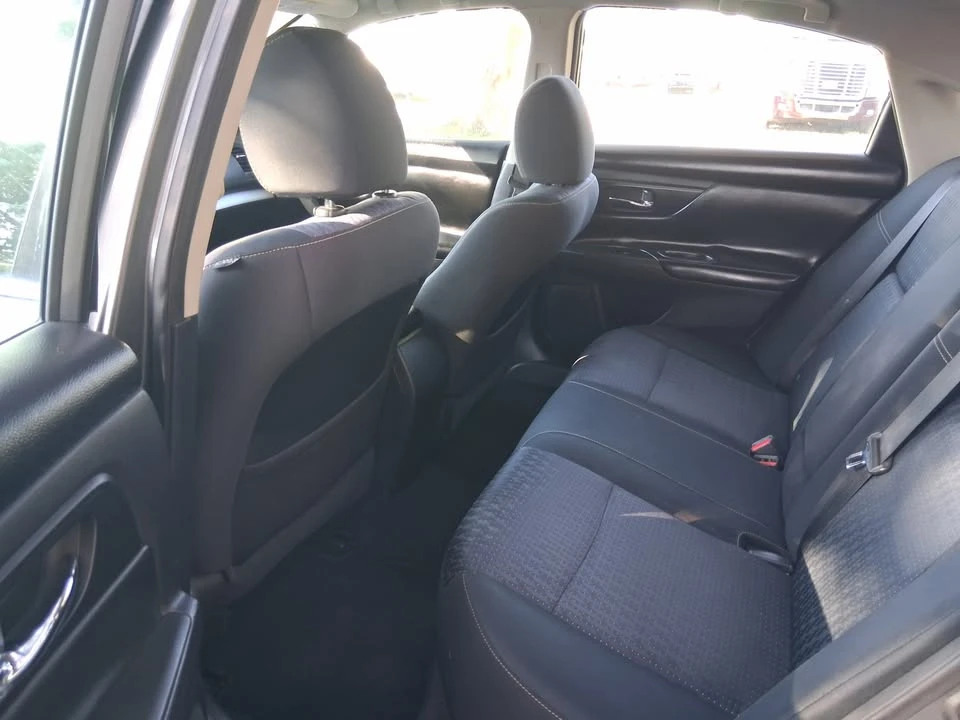 2016 Nissan Altima 5th Gen - Image 15 of 19