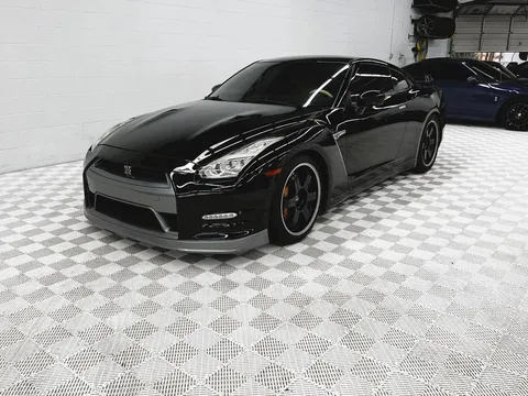 2016 Nissan GT-R Premium
