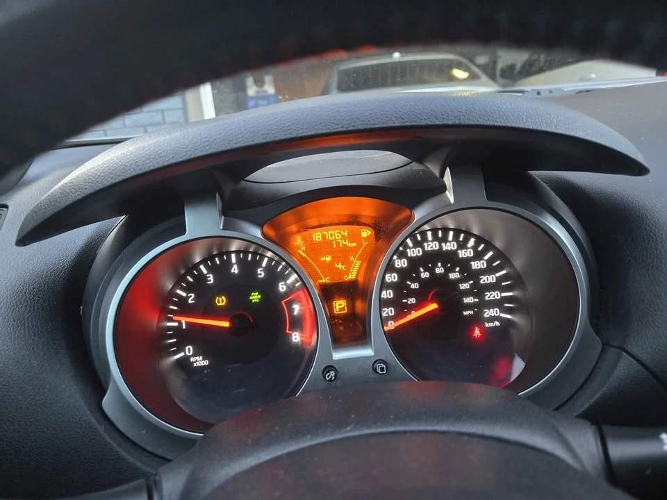 2016 Nissan Juke - Image 5 of 15
